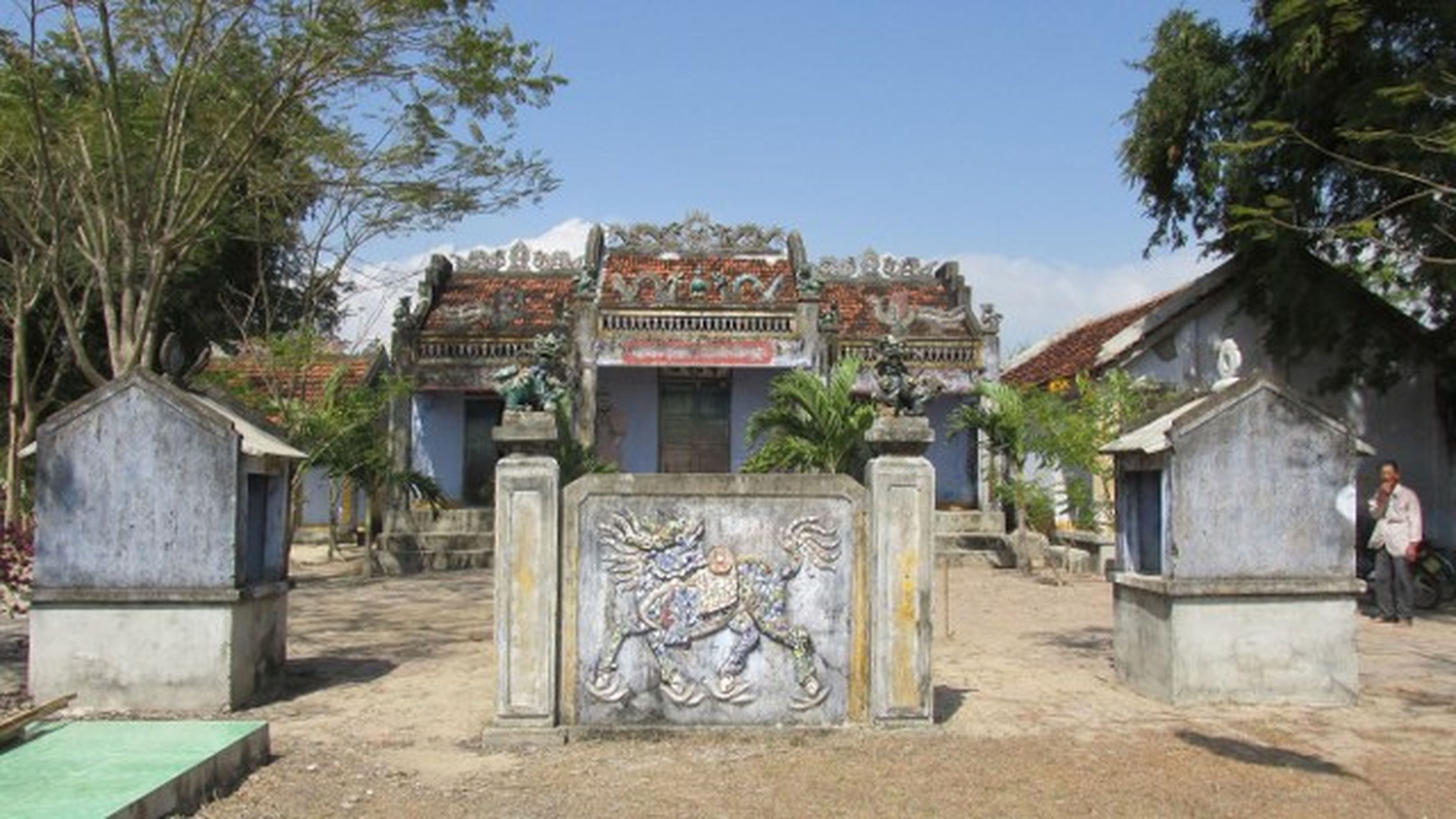 Chap Le Communal House - Hình 1